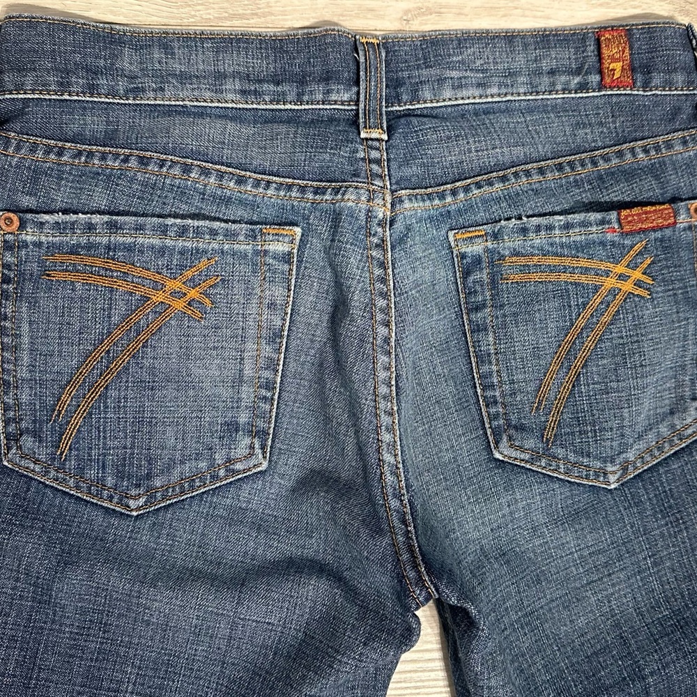 7 For All Mankind Women's Low rise Boot Cut Jeans 26